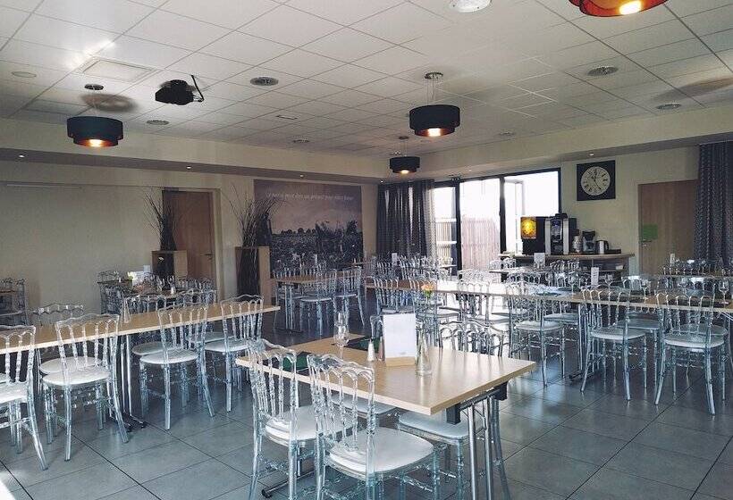 Отель Hôtel La Verriaire The Originals