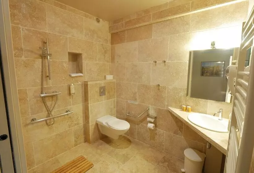 هتل Vacances Bleues Hôtel Castel Luberon