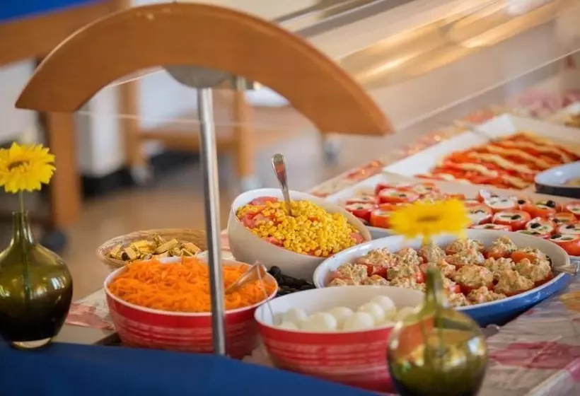 هتل Vacances Bleues Hôtel Castel Luberon