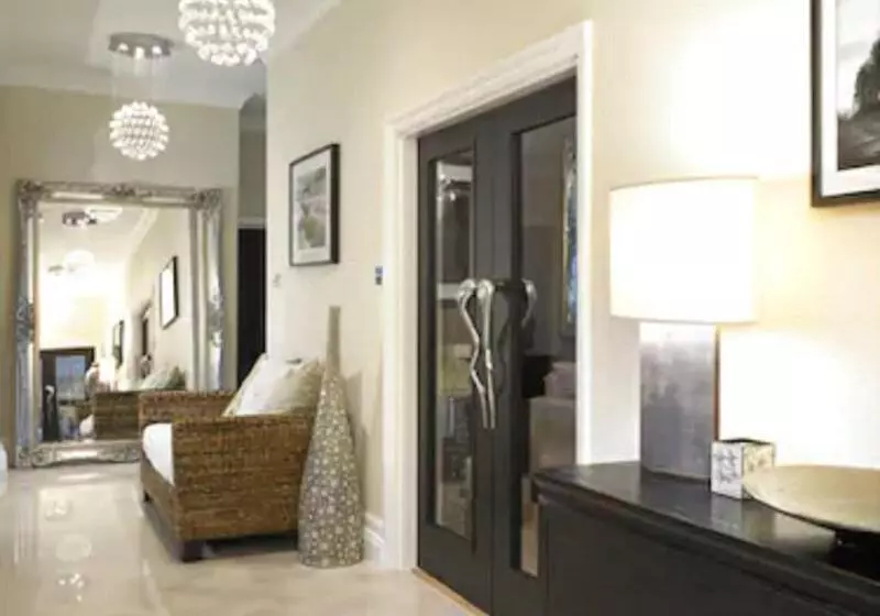 هتل Windfalls Boutique