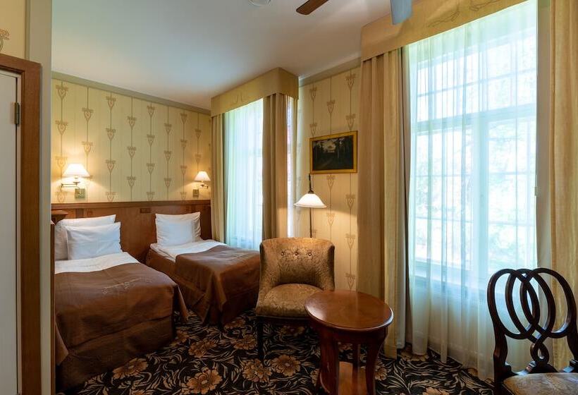 اقامتگاه Ekesparre Boutique