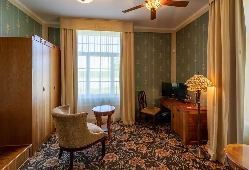 اقامتگاه Ekesparre Boutique