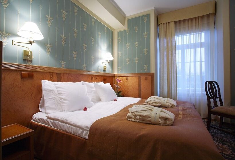 اقامتگاه Ekesparre Boutique