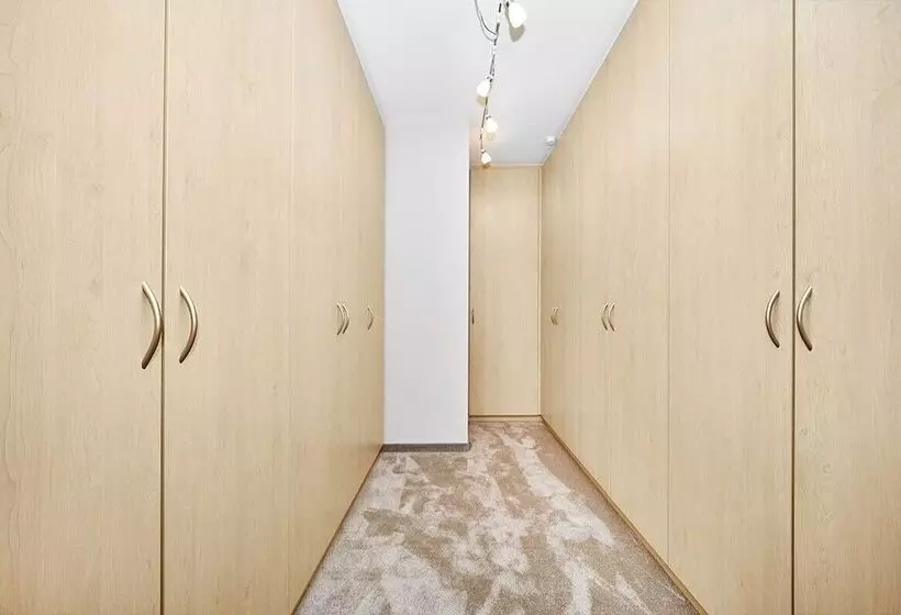 Strandpalais Luise Von Preussen Nebenhaus Vom Strandhotel Preussenhof