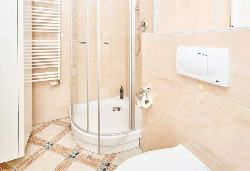 Strandpalais Luise Von Preussen Nebenhaus Vom Strandhotel Preussenhof