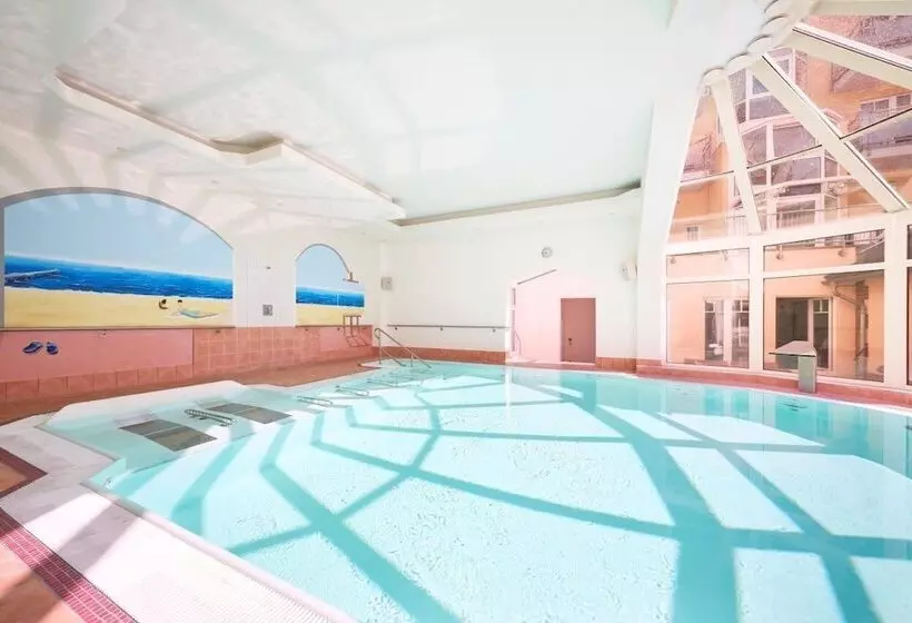 Strandpalais Luise Von Preussen Nebenhaus Vom Strandhotel Preussenhof