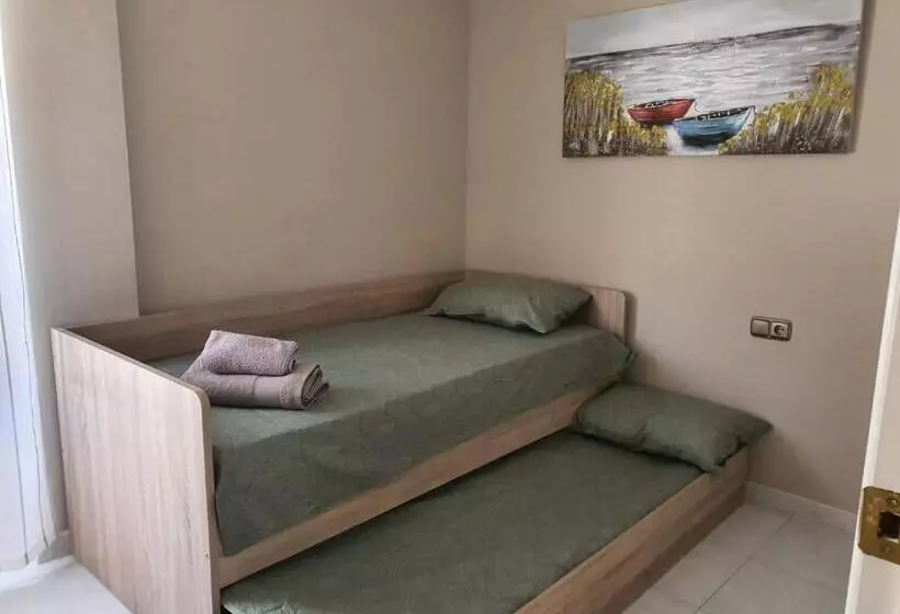 3 Bedrooms Villa Madrid Apartaments