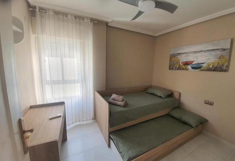 3 Bedrooms Villa Madrid Apartaments