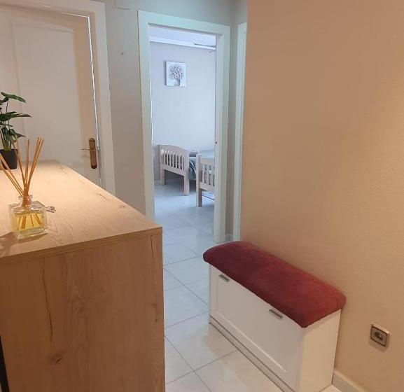 3 Bedrooms Villa Madrid Apartaments