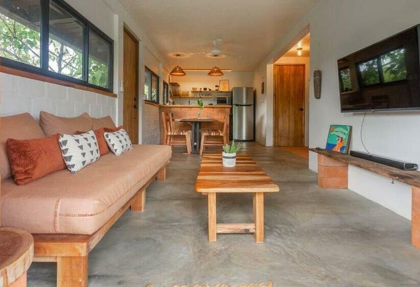 Casa Melina Torio Cozy Upscale 2bd Jungle House