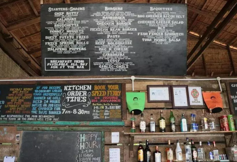 Hotelli Mad Monkey Koh Rong Samloem