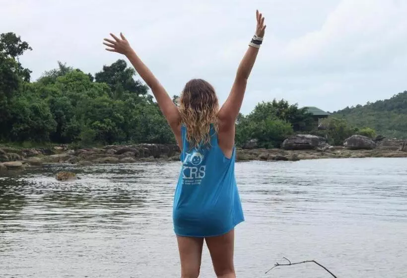 Hotelli Mad Monkey Koh Rong Samloem