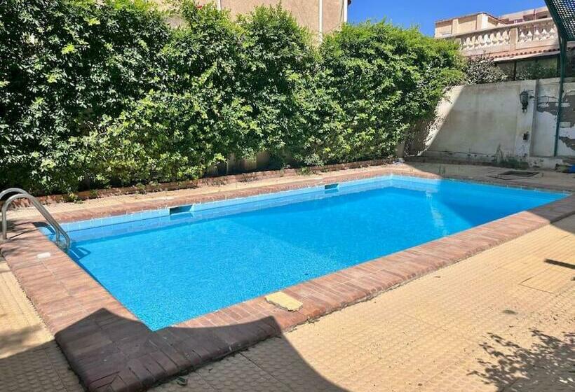 Peaceful 5br Villa + 4bath W/ Private Pool