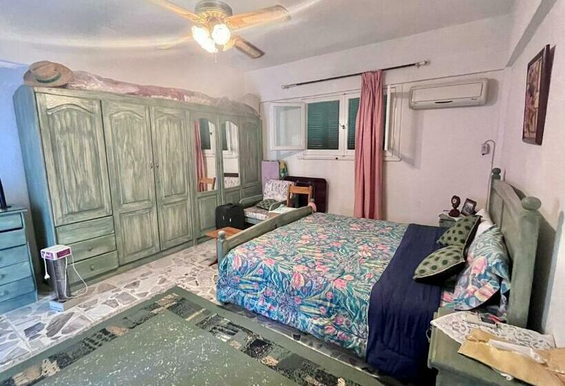 Peaceful 5br Villa + 4bath W/ Private Pool