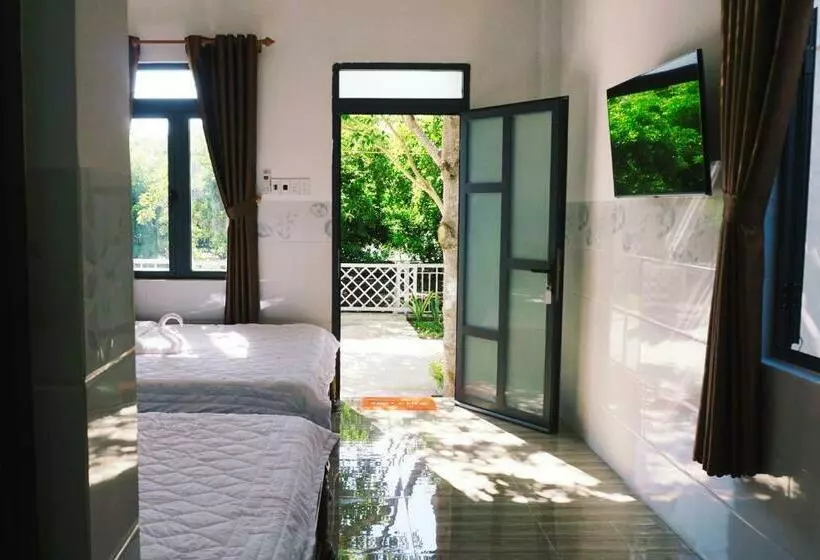 پانسیون Hải An Homestay  Garden By The Beach