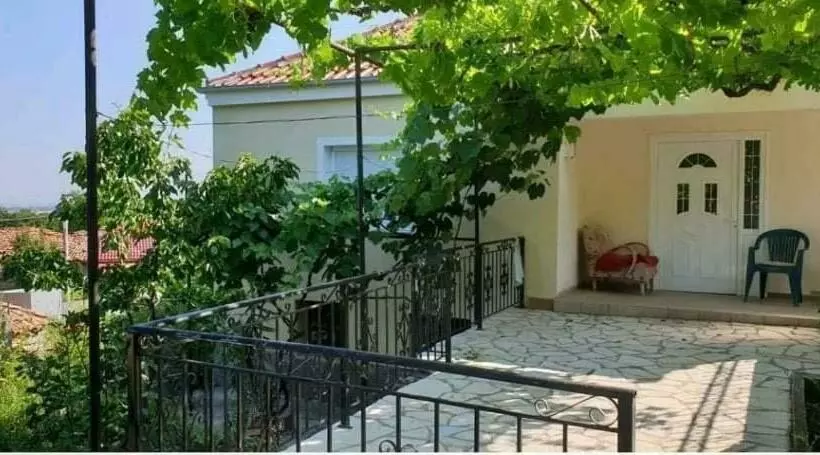 Vila Boboshtica 1