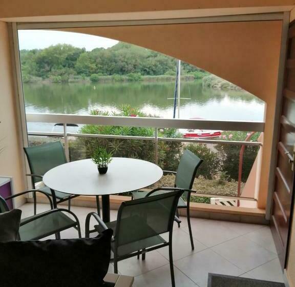 Vue Lagune Et Bateaux A 100m De La Plage