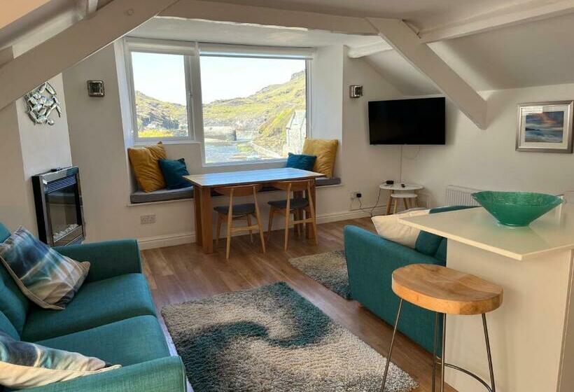 Harbour Light Holiday Cottage