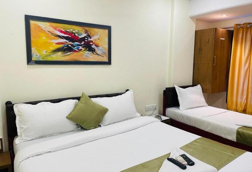 ホテル Fabexpress Aksa Inn Nr Kokilaben