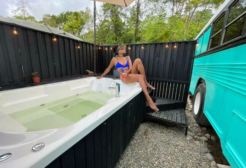 Bushotel Puerto Viejo With Private Hot Tube Very Close To Town