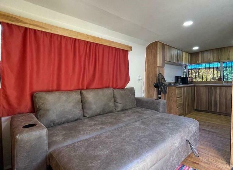 Bushotel Puerto Viejo With Private Hot Tube Very Close To Town