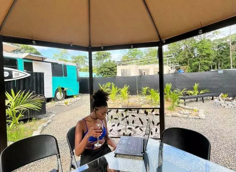 Bushotel Puerto Viejo With Private Hot Tube Very Close To Town