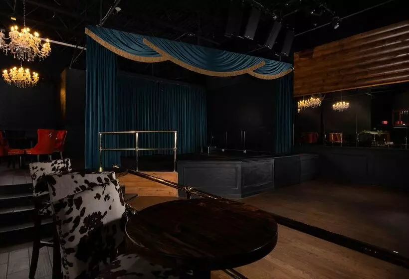 Hotelli The Westerner   Extended Stay