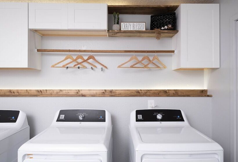 هتل The Westerner Extended Stay