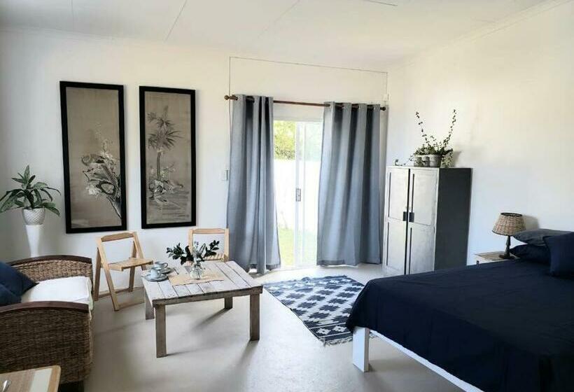 Little Jack S Cottage   2 Guests + Pet Friendly