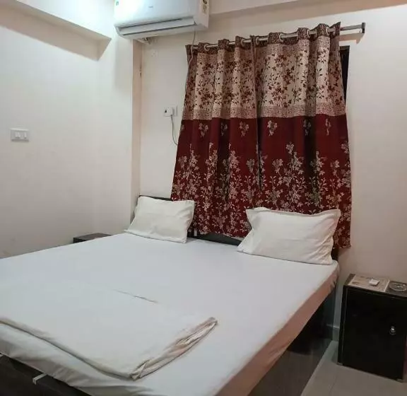 Hotel Maharaja Galaxy By Wb Inn