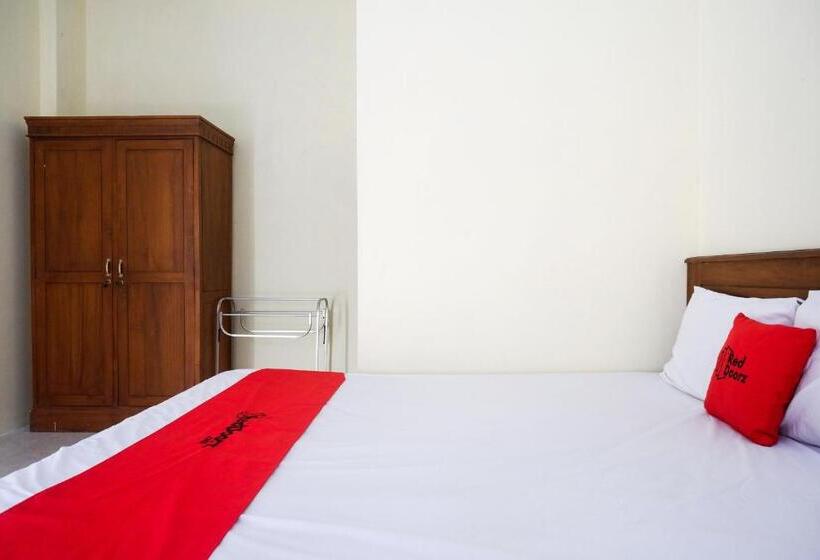 فندق Reddoorz @ Umbul Ponggok Waterpark Klaten