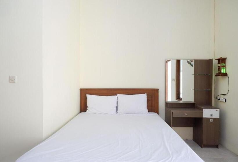 فندق Reddoorz @ Umbul Ponggok Waterpark Klaten