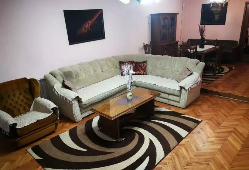 Julija&lujza House