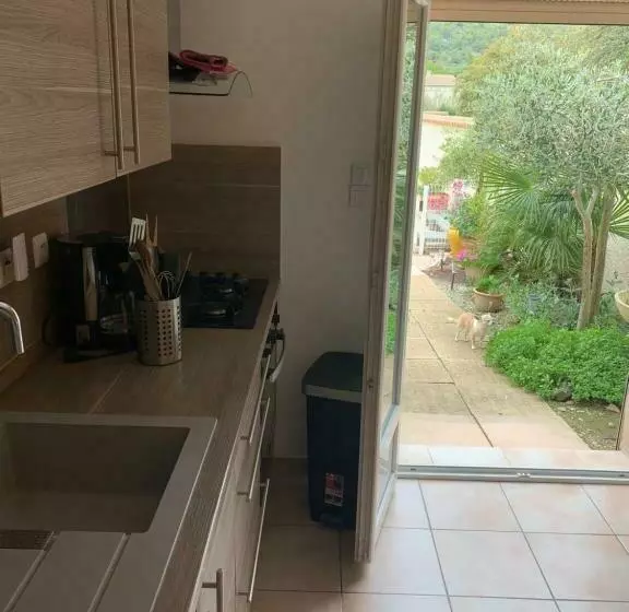 La Maison De Beaumes