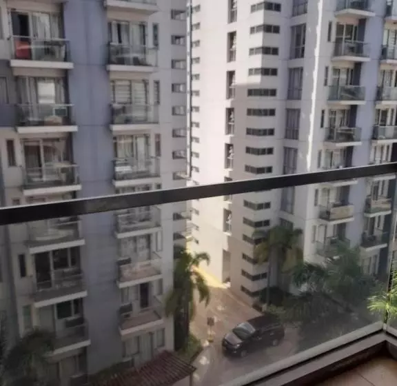 One Palm Tree Villas