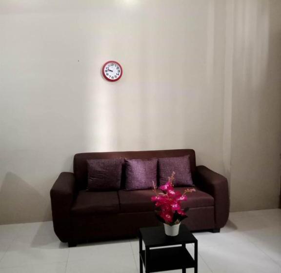 One Palm Tree Villas