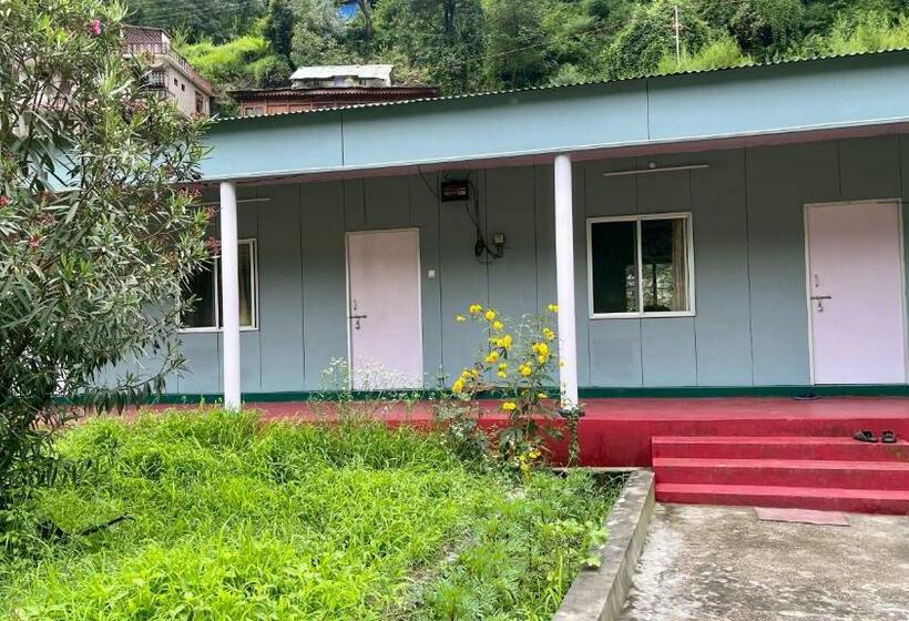 Pensão 1bhk In Sainj