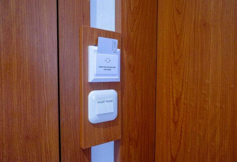 Sans Hotel Pippo Yogyakarta By Reddoorz