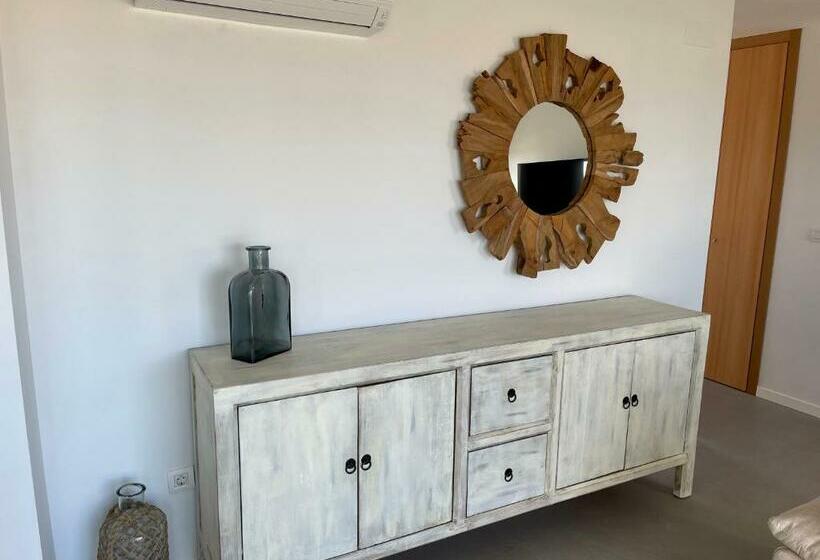 Beautiful Penthouse With Pool And Wonderful Beach View