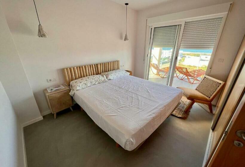 Beautiful Penthouse With Pool And Wonderful Beach View