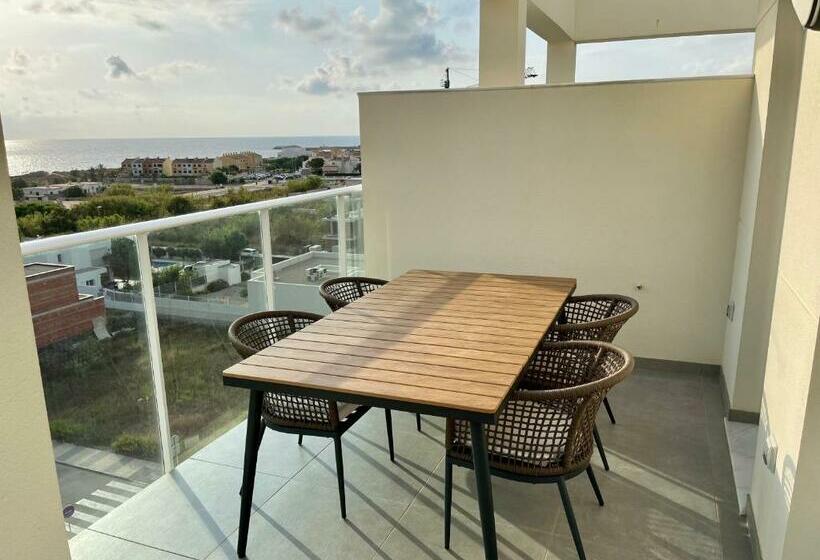 Beautiful Penthouse With Pool And Wonderful Beach View