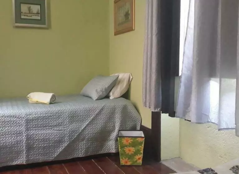 تختخواب و صبحانه Casa Dragão