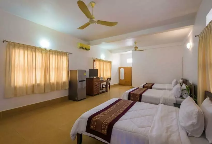 تختخواب و صبحانه Heng Long Villa