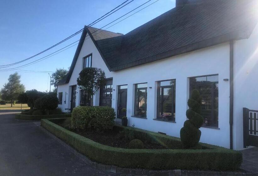 تختخواب و صبحانه La Villa Bastogne Chambre D Hôtes 1