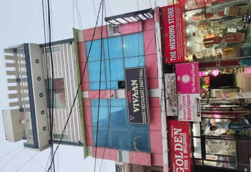 Hotelli O Vivaan Residency