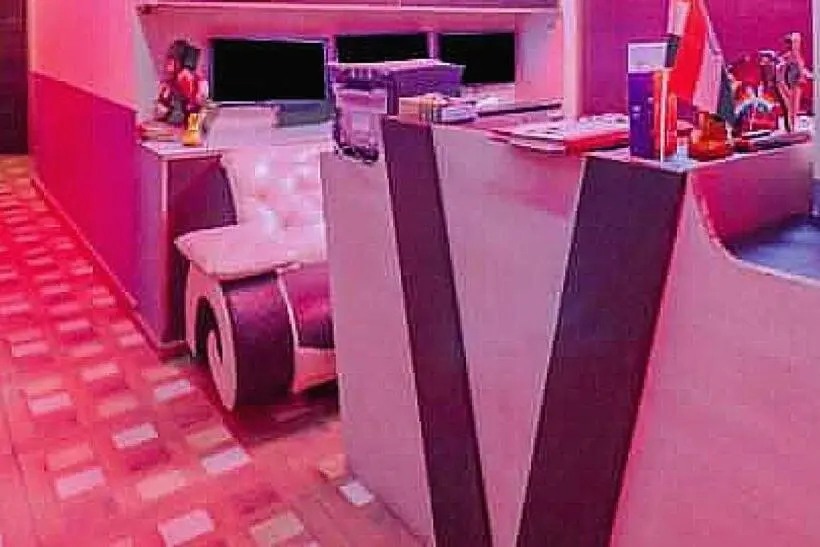 Hotelli O Vivaan Residency