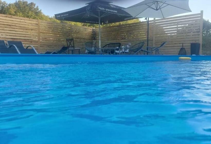 Vikendica Konstantin