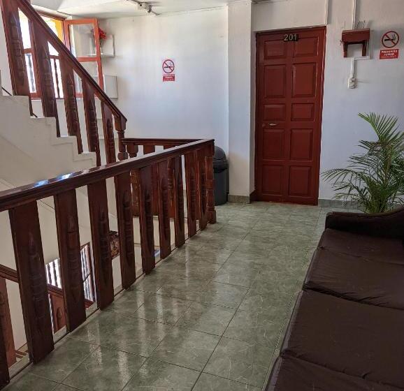 ユースホステル Hospedaje Bellido