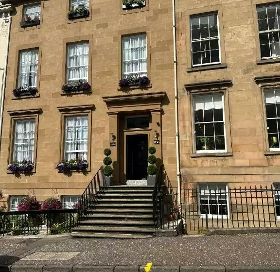 Amani Apartments   Glasgow City Centre