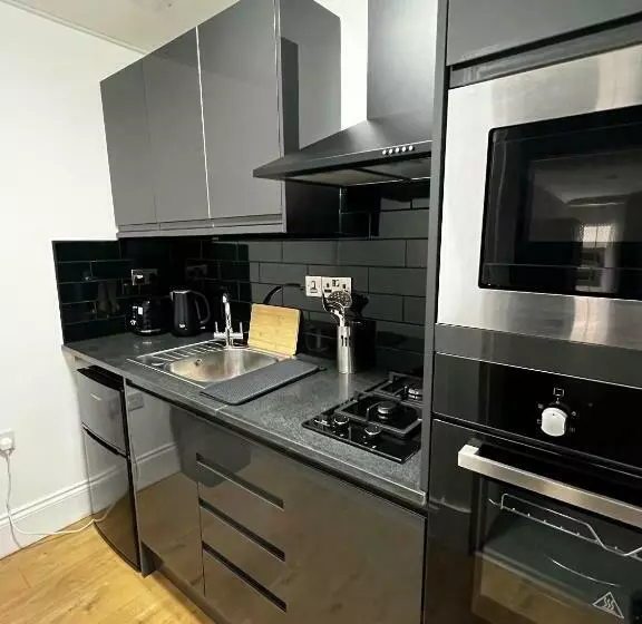 Amani Apartments   Glasgow City Centre